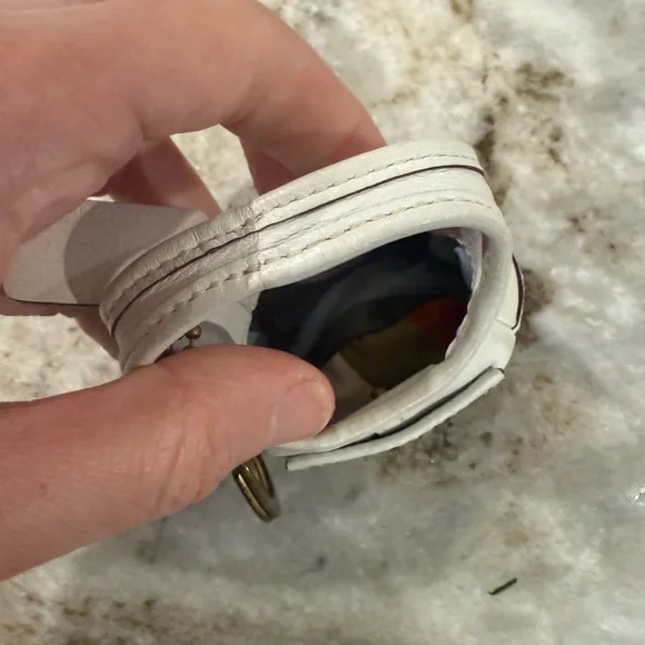 Rare EUC Coach Ergo bone white keychain with hangtag - Picture 4 of 7